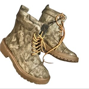Alpine woods Camo metallic‎ hiking combat boots Sz 8 New